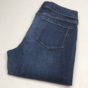 LIKE NEW REVOLUTION ASHLEY CAPRI JEANS 30x24 ⭐️